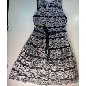 Cachet Cocktail Dress Size 10 Fit N Flare Black N Silver Sequin Embellished